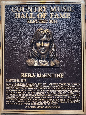 Reba McEntire Hall of Fame Plaque